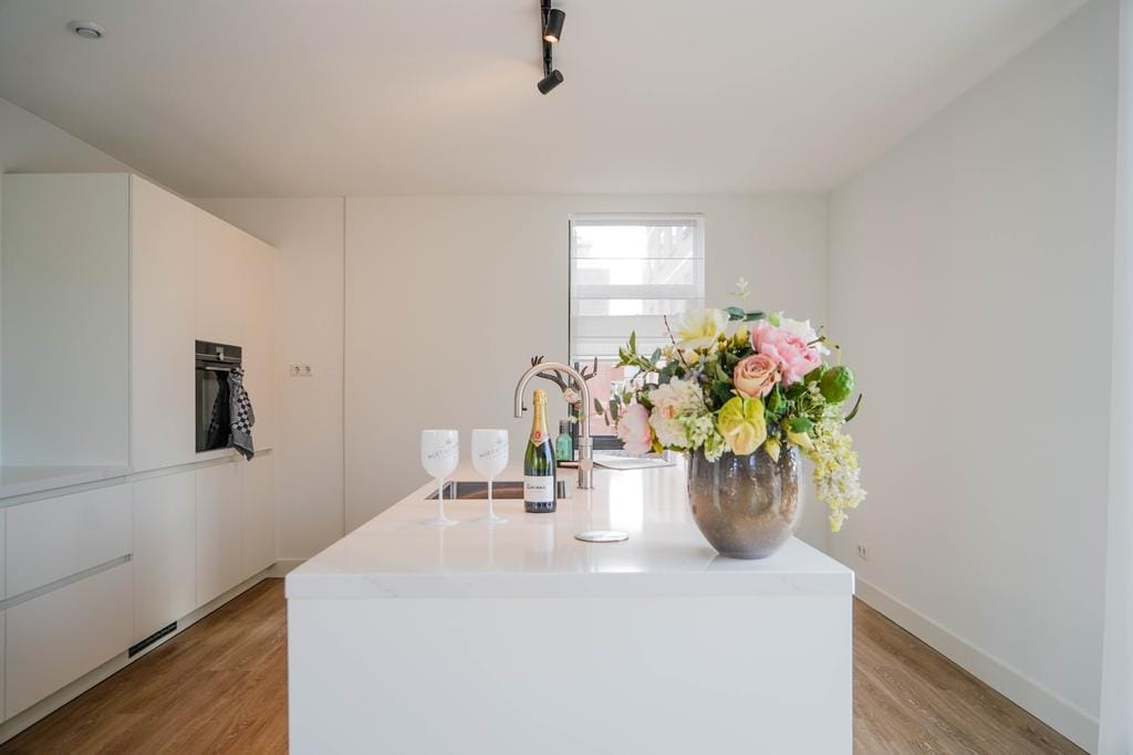 Foto 22 van Bronovolaan 1-A1