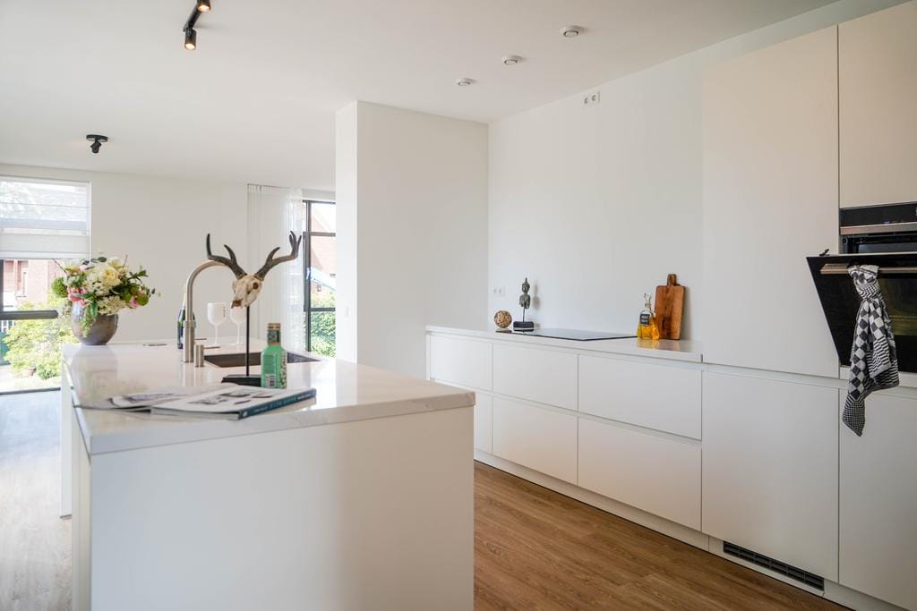 Foto 25 van Bronovolaan 1-A1