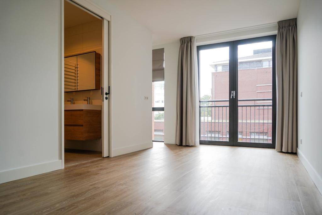 Foto 41 van Bronovolaan 1-A1