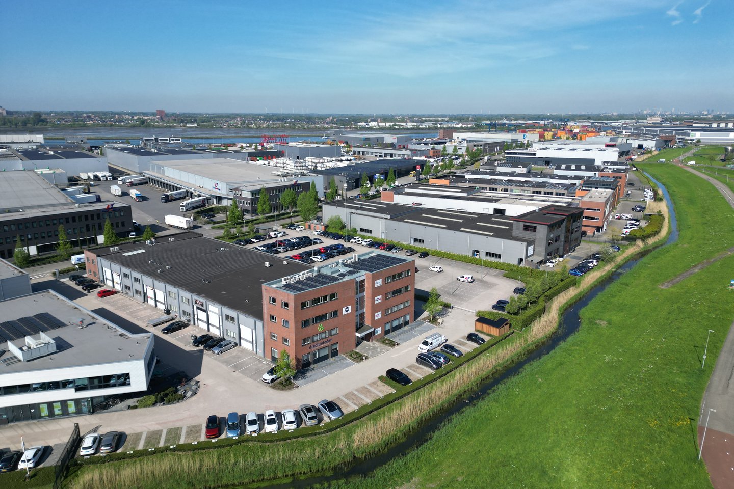 View photo 3 of Nieuwland Parc 75
