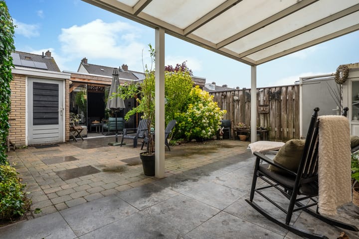 Foto 37 van Smirnoffstraat 16