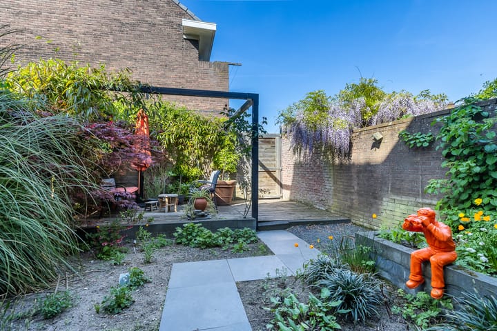 Photo 26 of Oranje-Nassaulaan 49