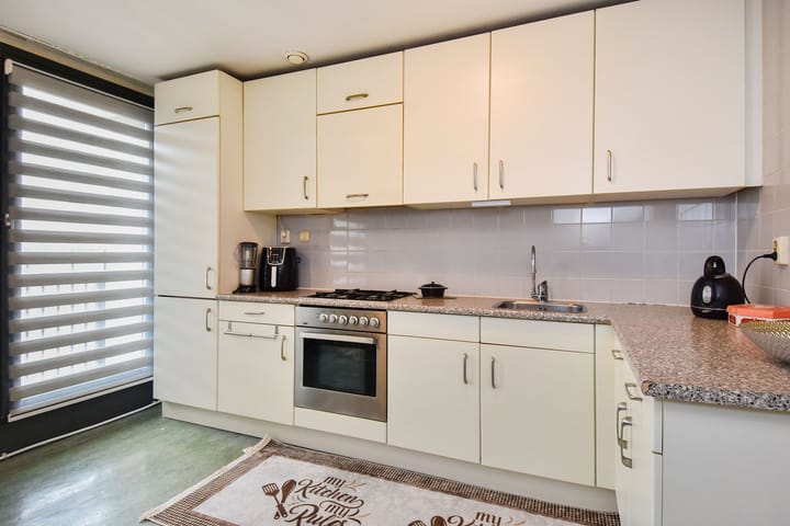 Foto 12 van Vaillantlaan 4