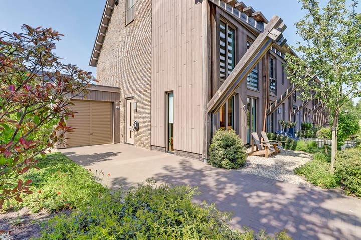 Foto 50 van Cassiaerf 10