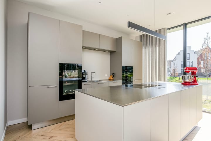 Foto 11 van Zaltbommelstraat 8