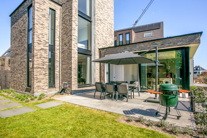 Foto 35 van Zaltbommelstraat 8