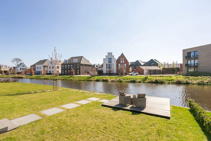 Foto 37 van Zaltbommelstraat 8