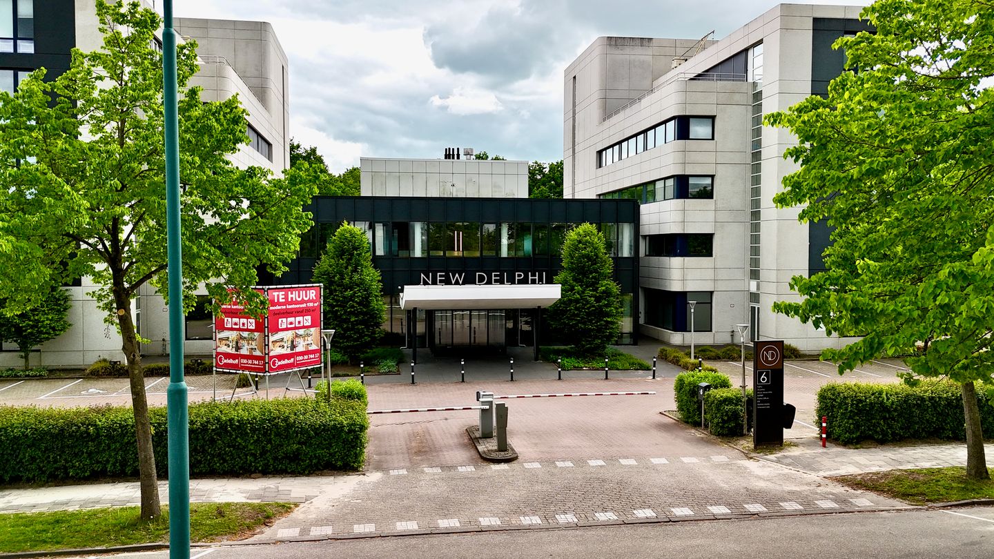 Bekijk foto 3 van Rijnzathe 6