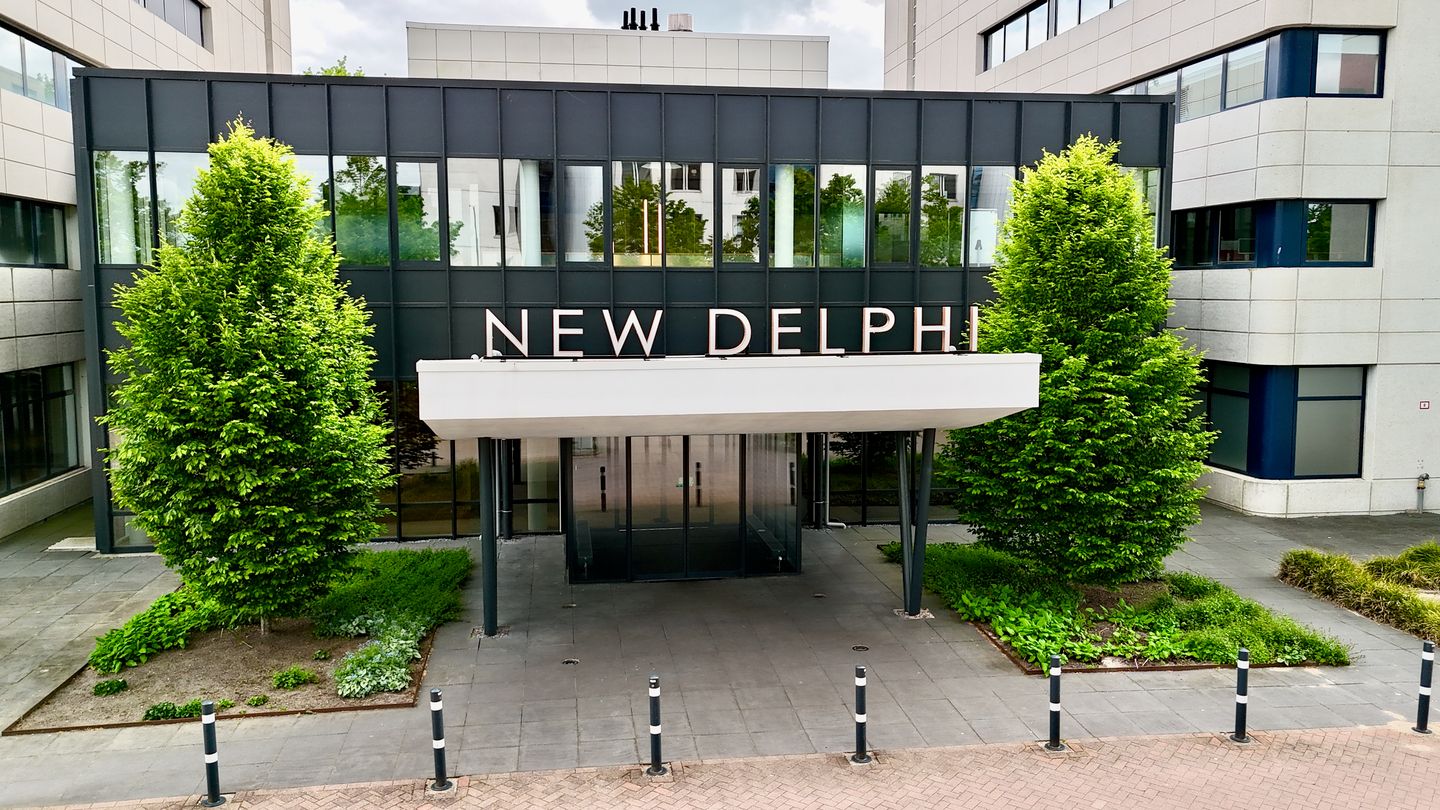 Bekijk foto 4 van Rijnzathe 6