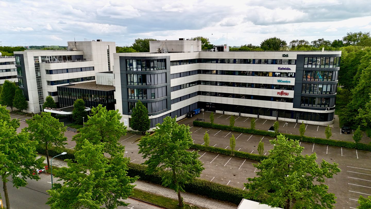 Bekijk foto 4 van Rijnzathe 6