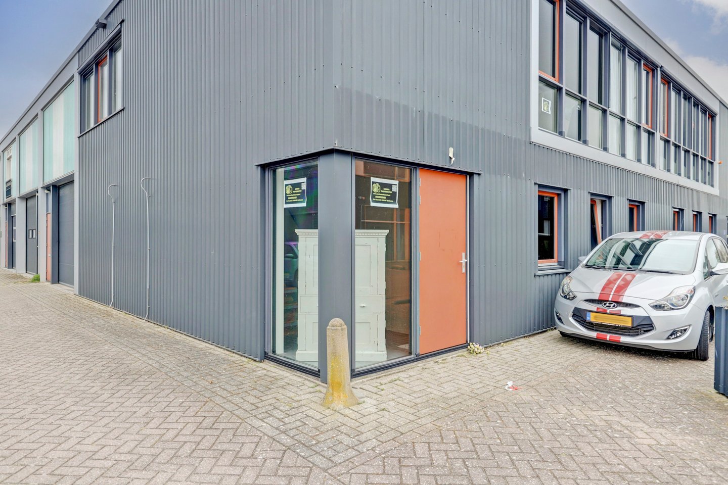 Bekijk foto 2 van De Hoek 31-34