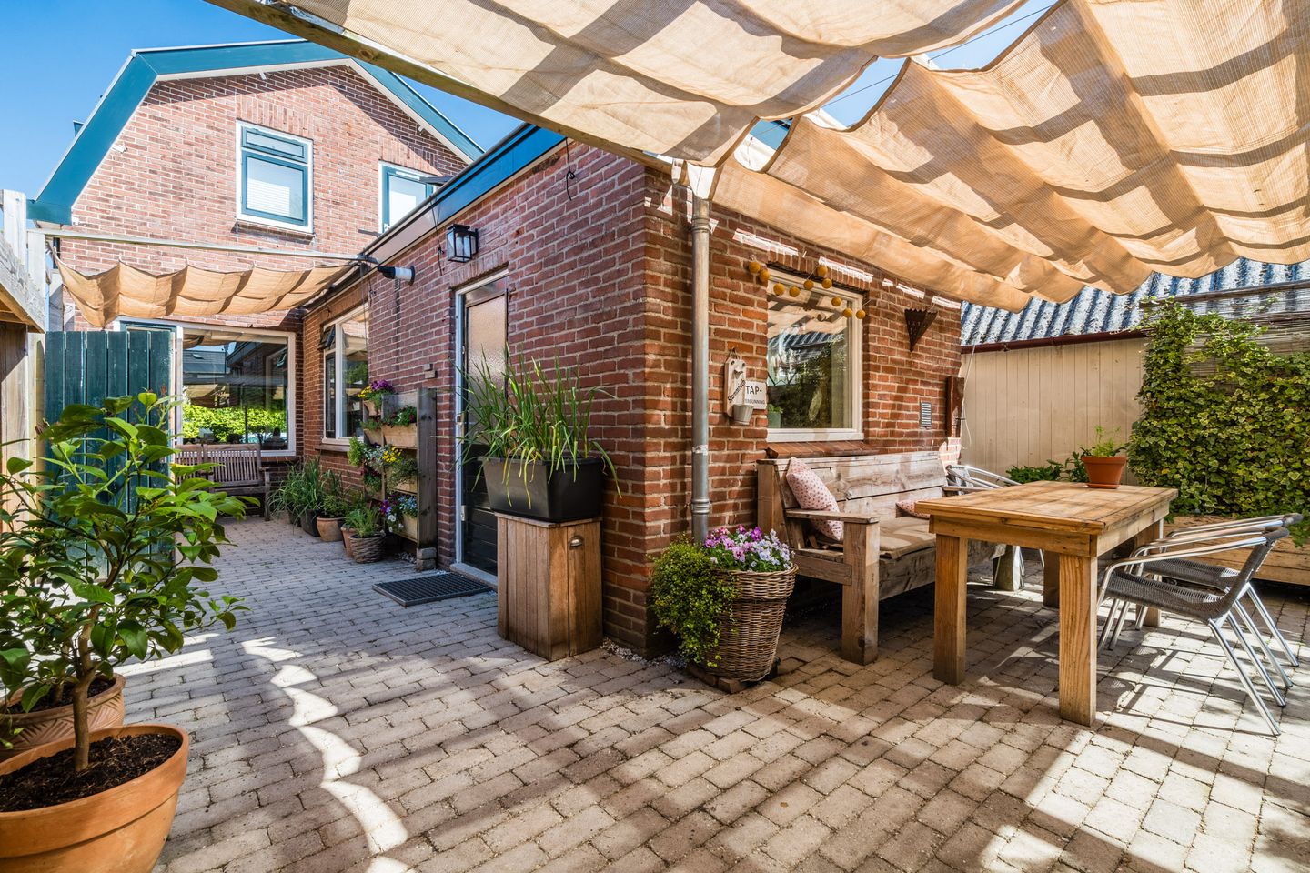 Photo 4 of Wallerstraat 43