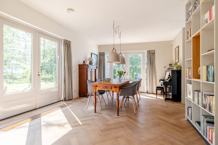 Foto 18 van Bavelselaan 323