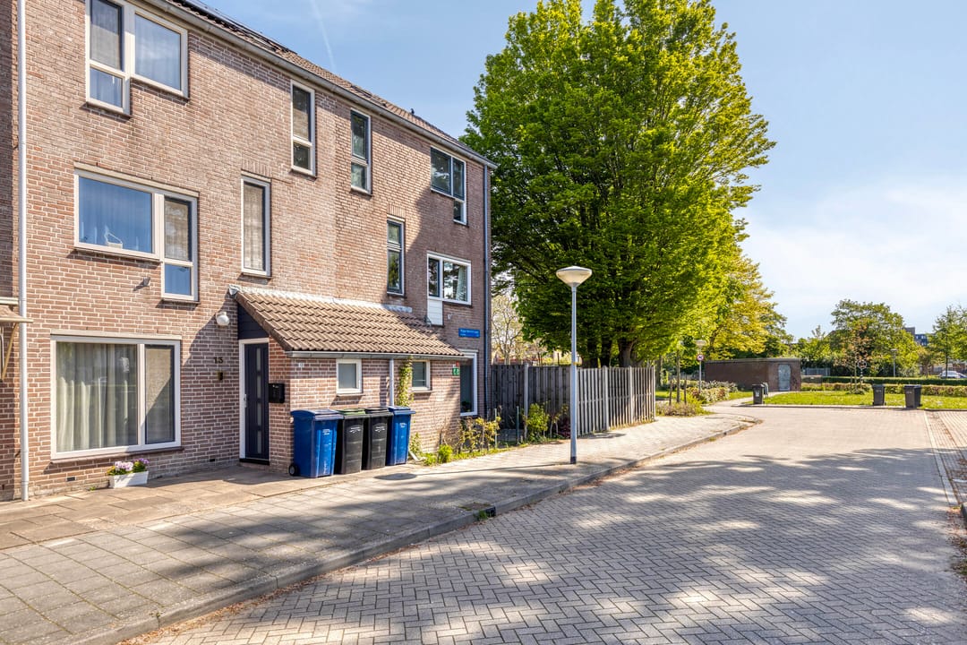 Foto 26 van Naardenstraat 14