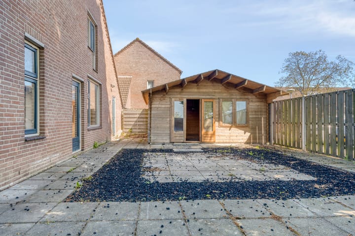 Foto 24 van Naardenstraat 14