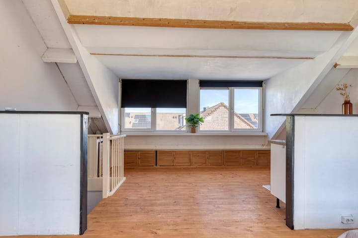 Foto 22 van Naardenstraat 14