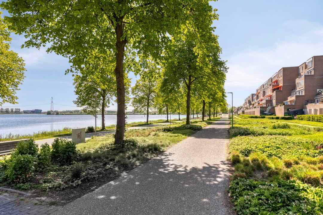 Foto 31 van Naardenstraat 14