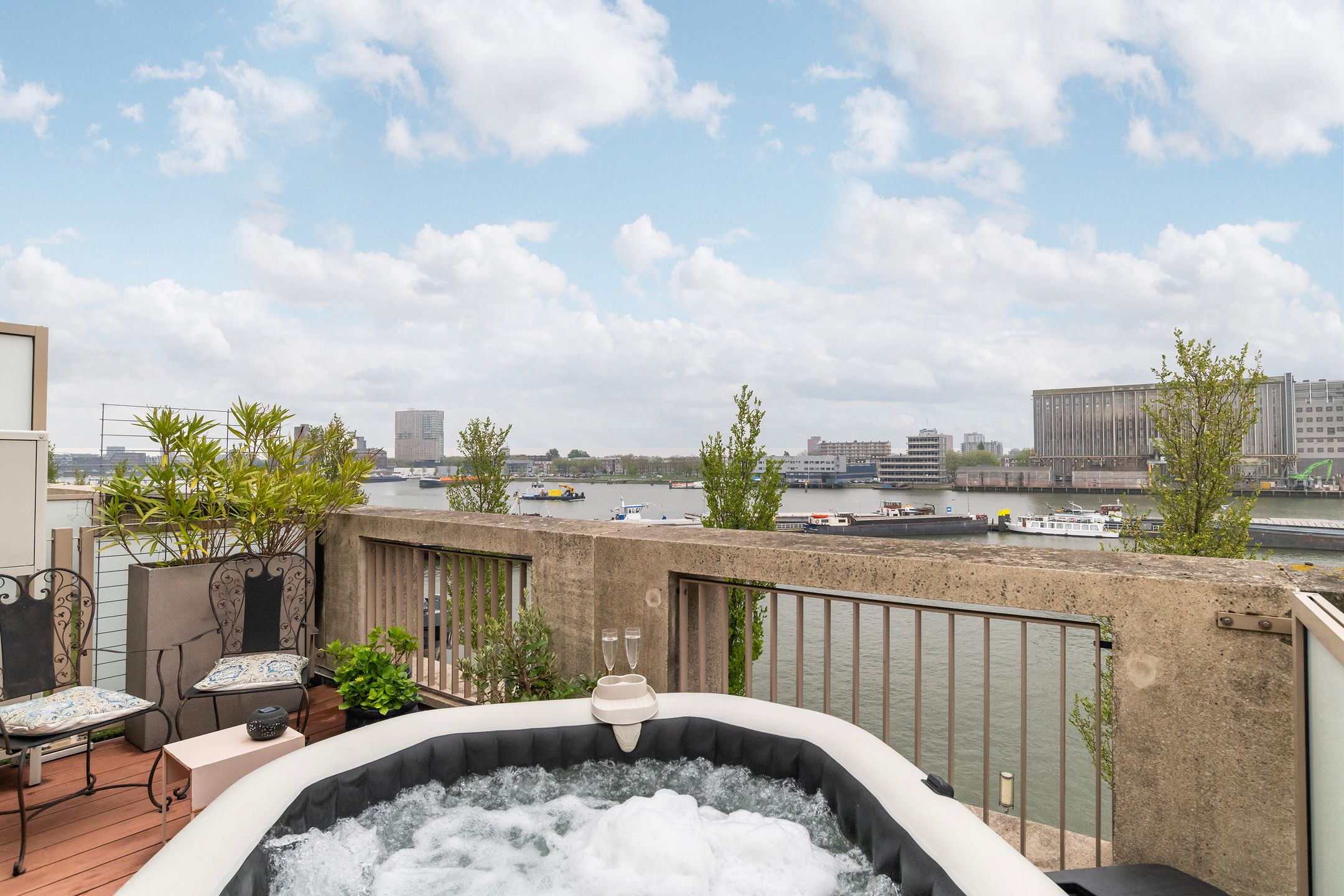 Foto 27 van Maashavenkade 121