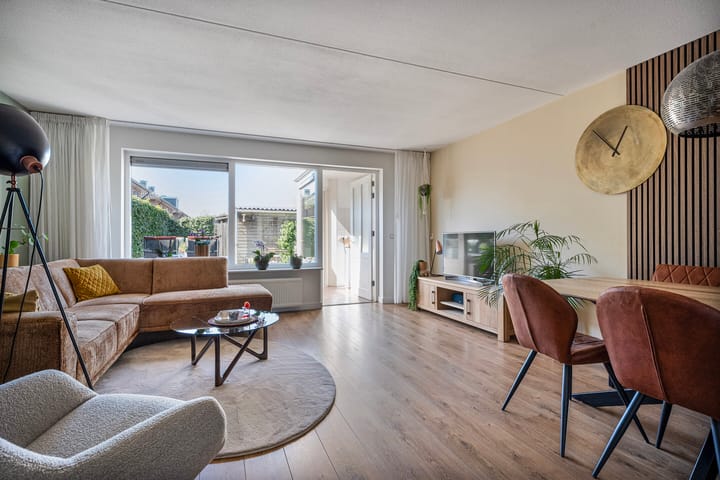 Foto 5 van Van Laarstraat 15