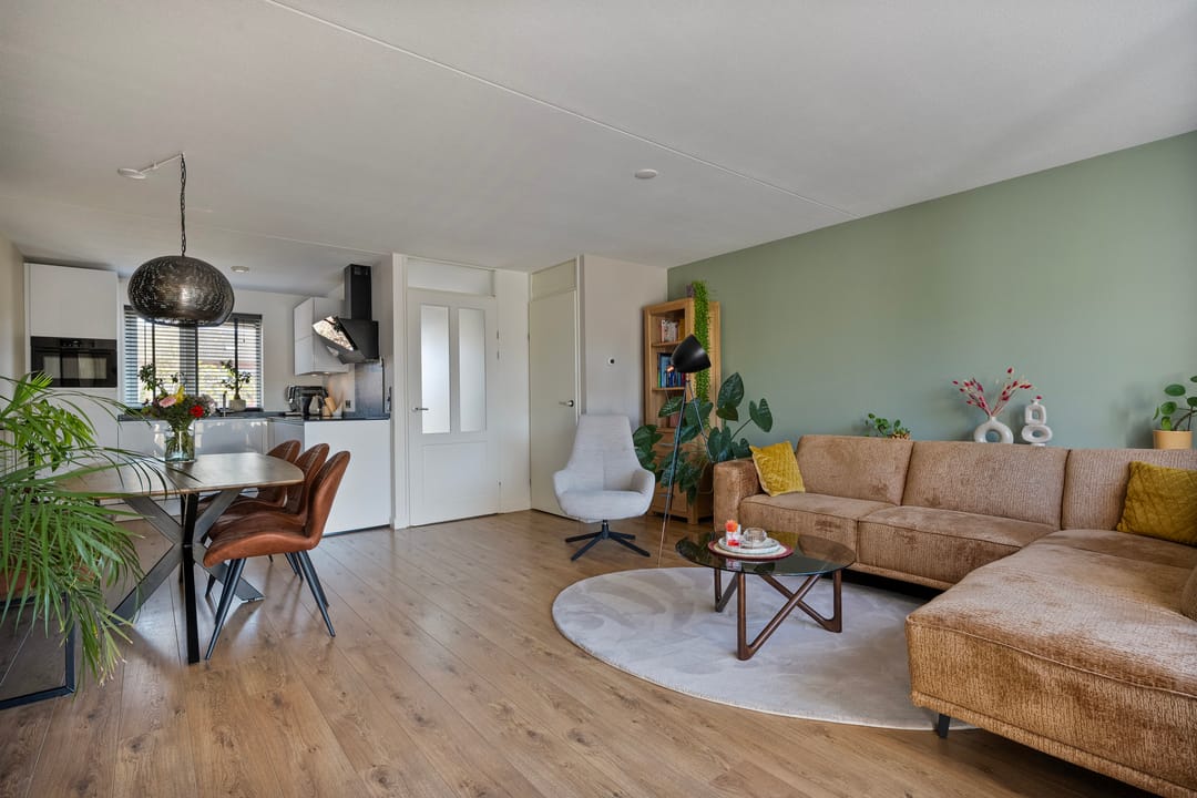 Foto 7 van Van Laarstraat 15