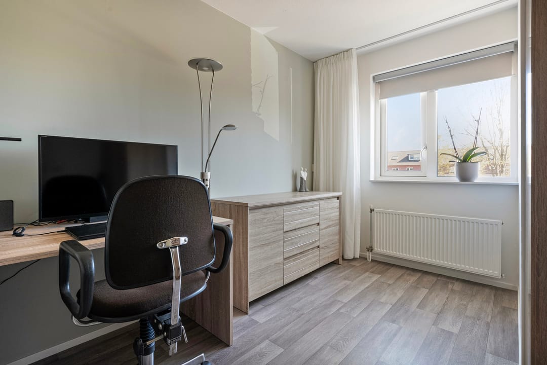 Foto 17 van Van Laarstraat 15