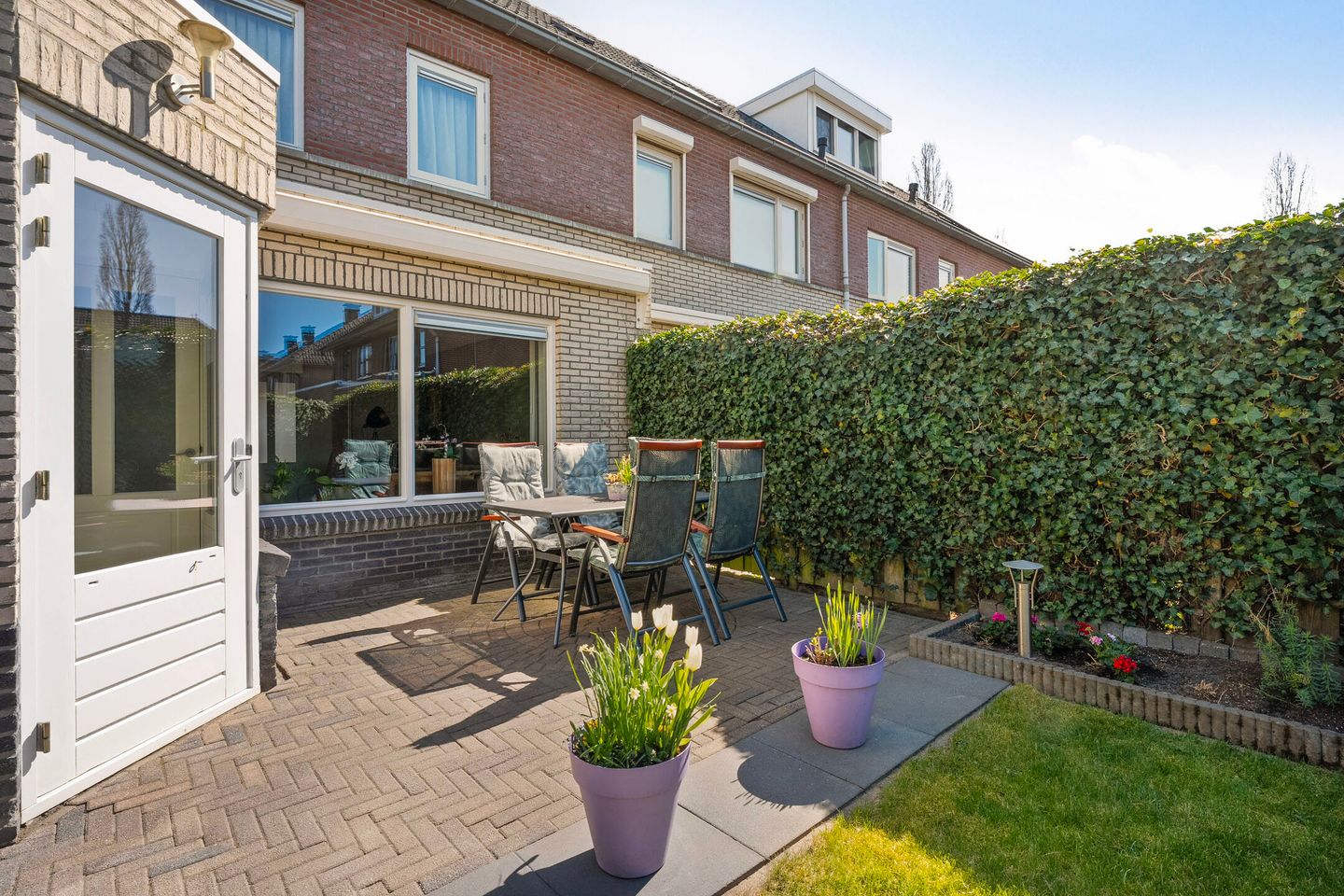 Foto 29 van Van Laarstraat 15