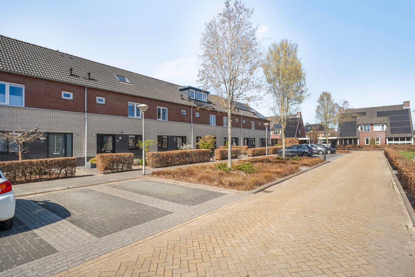 Foto 34 van Van Laarstraat 15