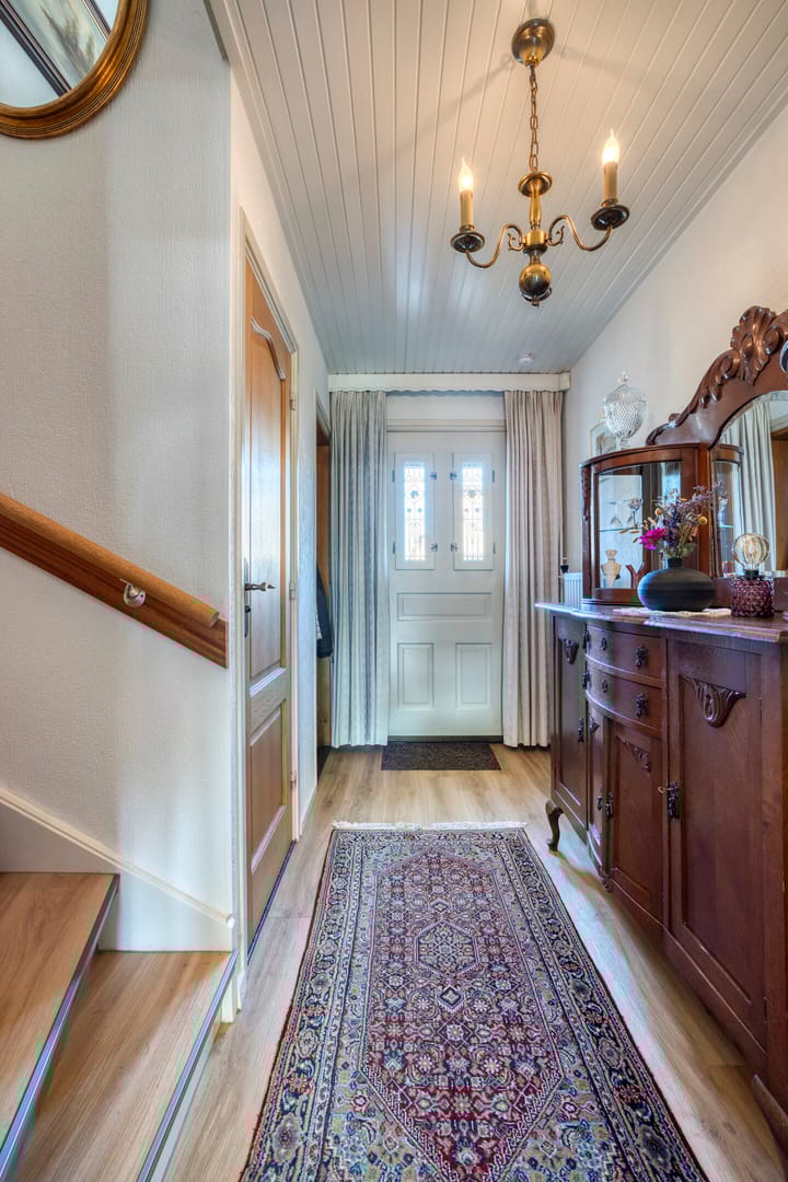 Photo 8 of Bernhardstraat 3