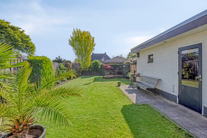 Photo 35 of Bernhardstraat 3