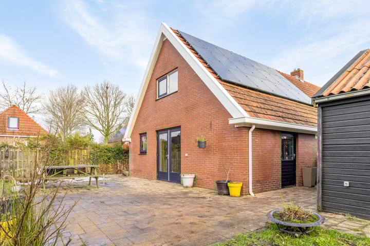 Photo 1 of Eikenlaan 2