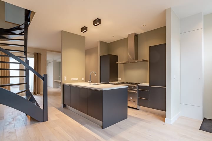 Photo 3 of Oranjestraat 71