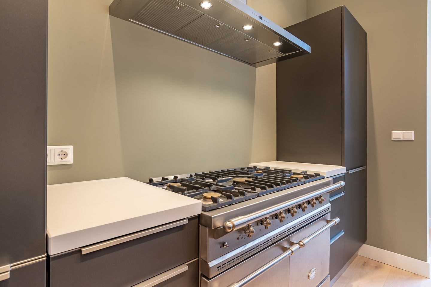 Photo 4 of Oranjestraat 71