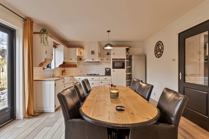 Photo 6 of Eikenlaan 2