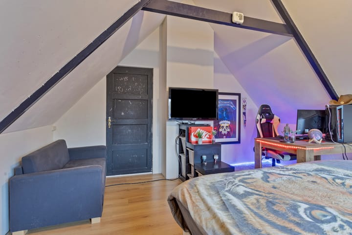 Photo 34 of Eikenlaan 2