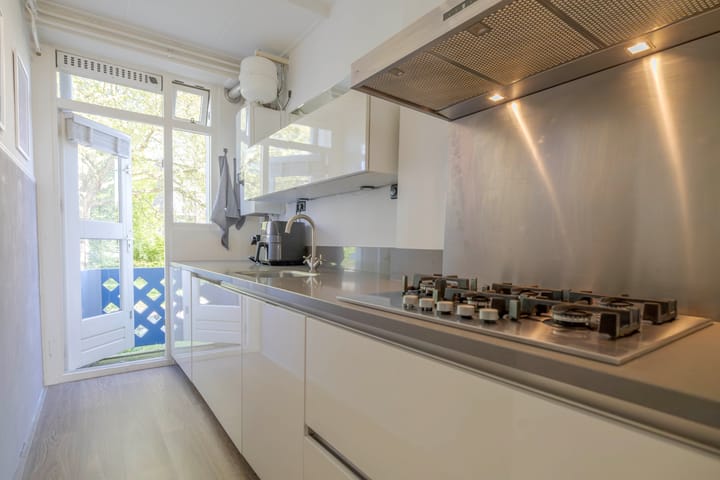 Foto 14 van Burgemeester Bloemersweg 32-2