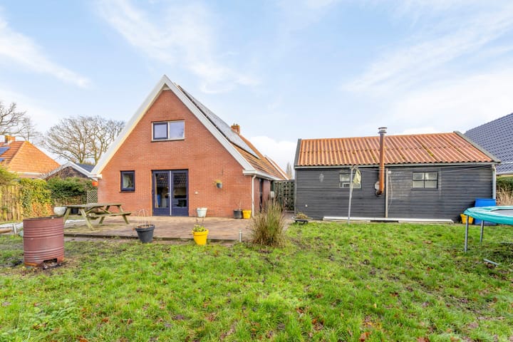 Photo 42 of Eikenlaan 2