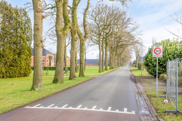 Photo 48 of Eikenlaan 2