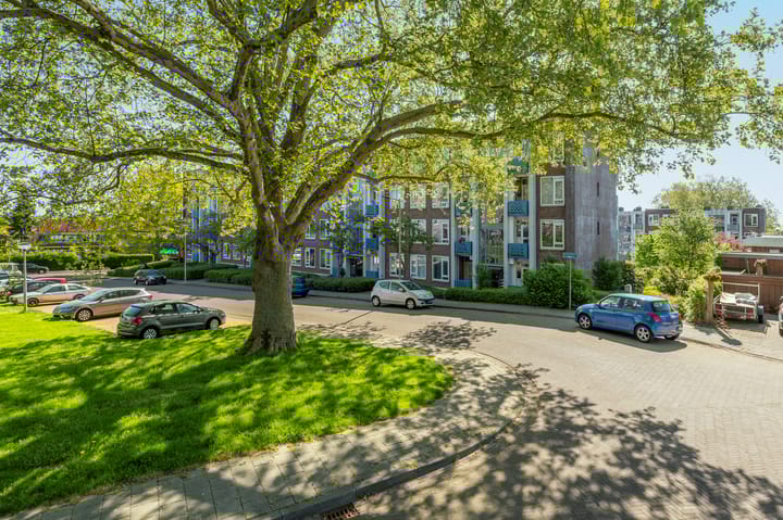 Foto 28 van Burgemeester Bloemersweg 32-2