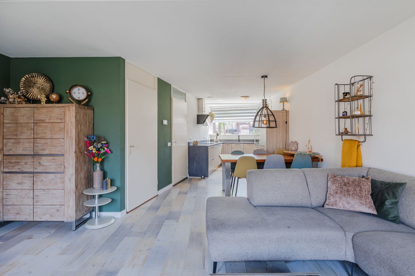 Foto 4 van Smaragd 15