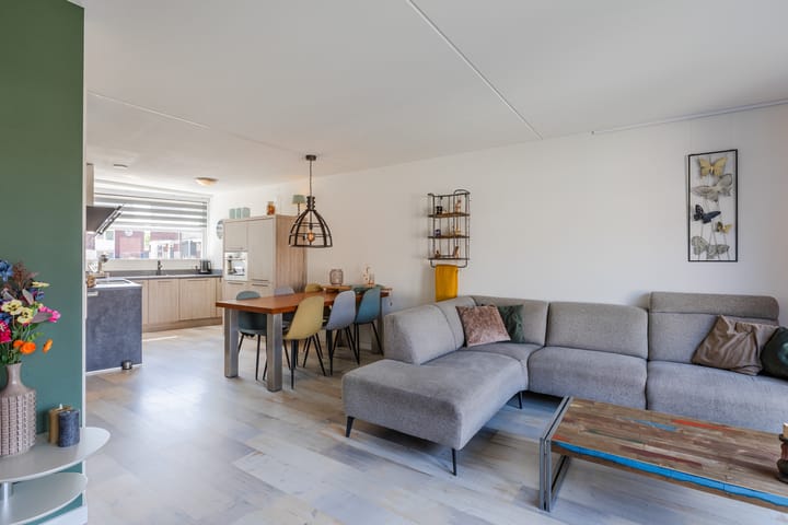 Foto 5 van Smaragd 15