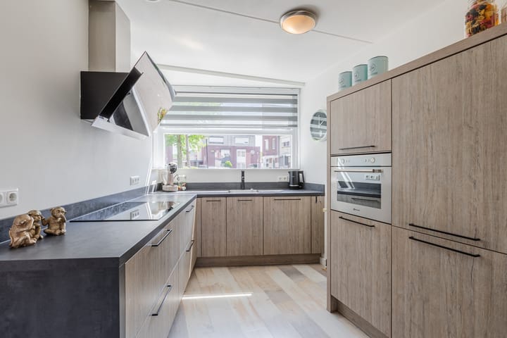 Foto 9 van Smaragd 15