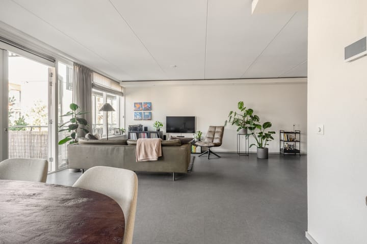 Photo 6 of Raadhuisstraat 77