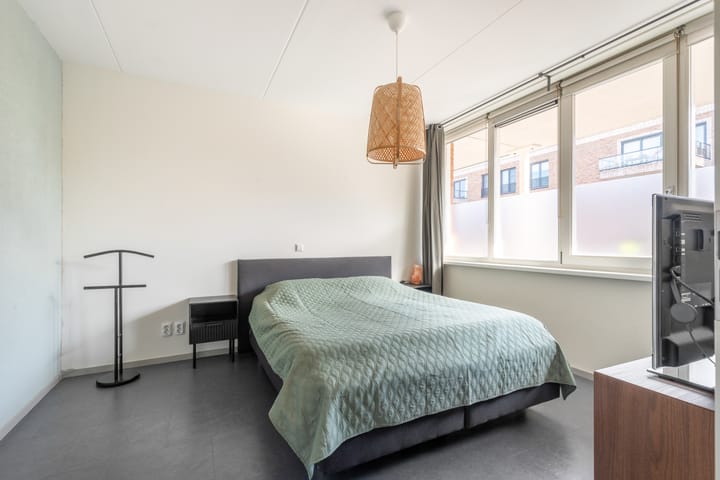 Photo 9 of Raadhuisstraat 77