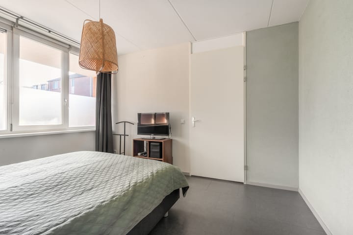 Photo 10 of Raadhuisstraat 77