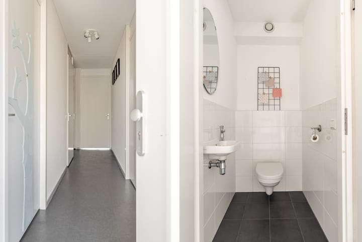 Photo 15 of Raadhuisstraat 77