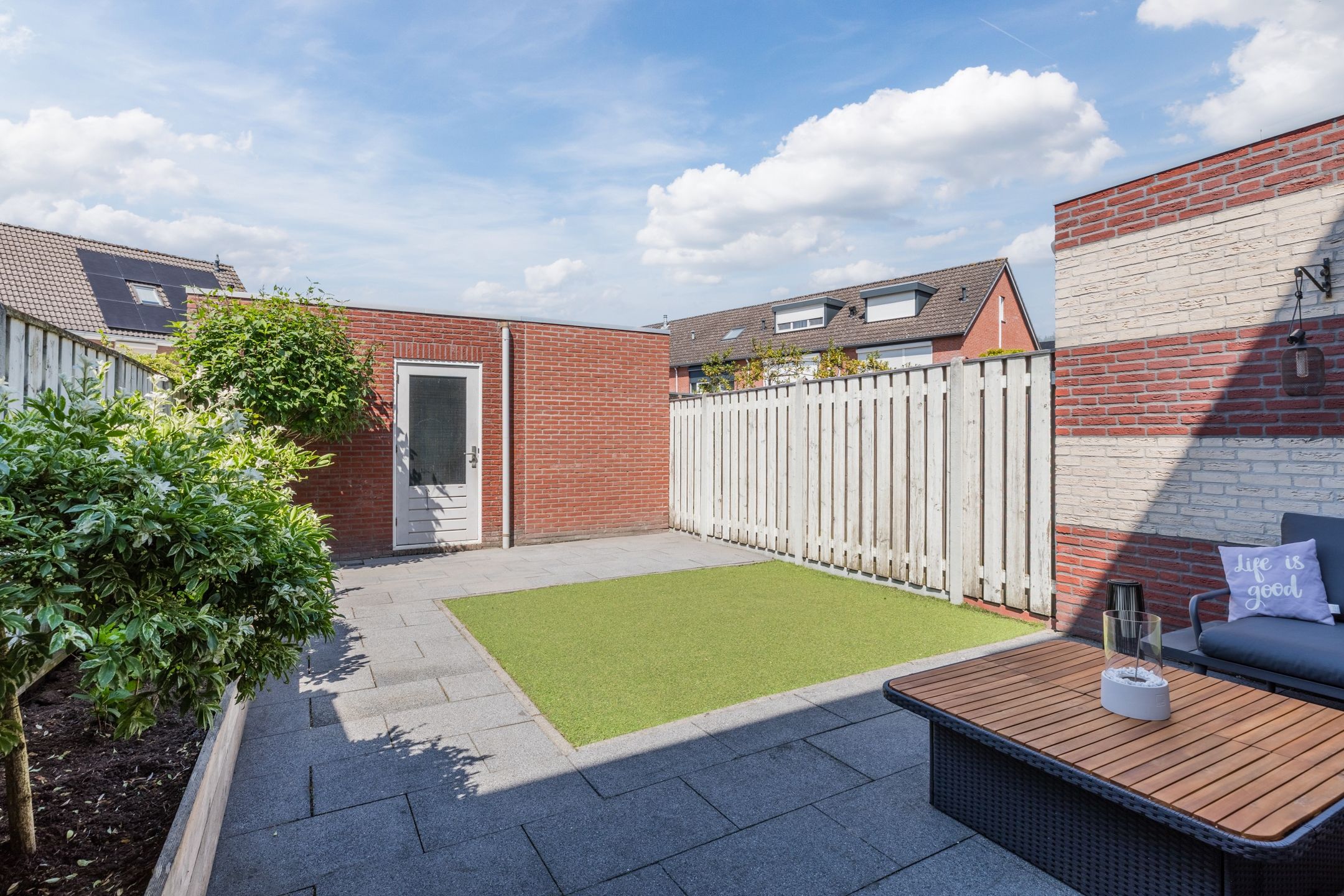 Foto 33 van Smaragd 15