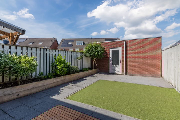 Foto 35 van Smaragd 15