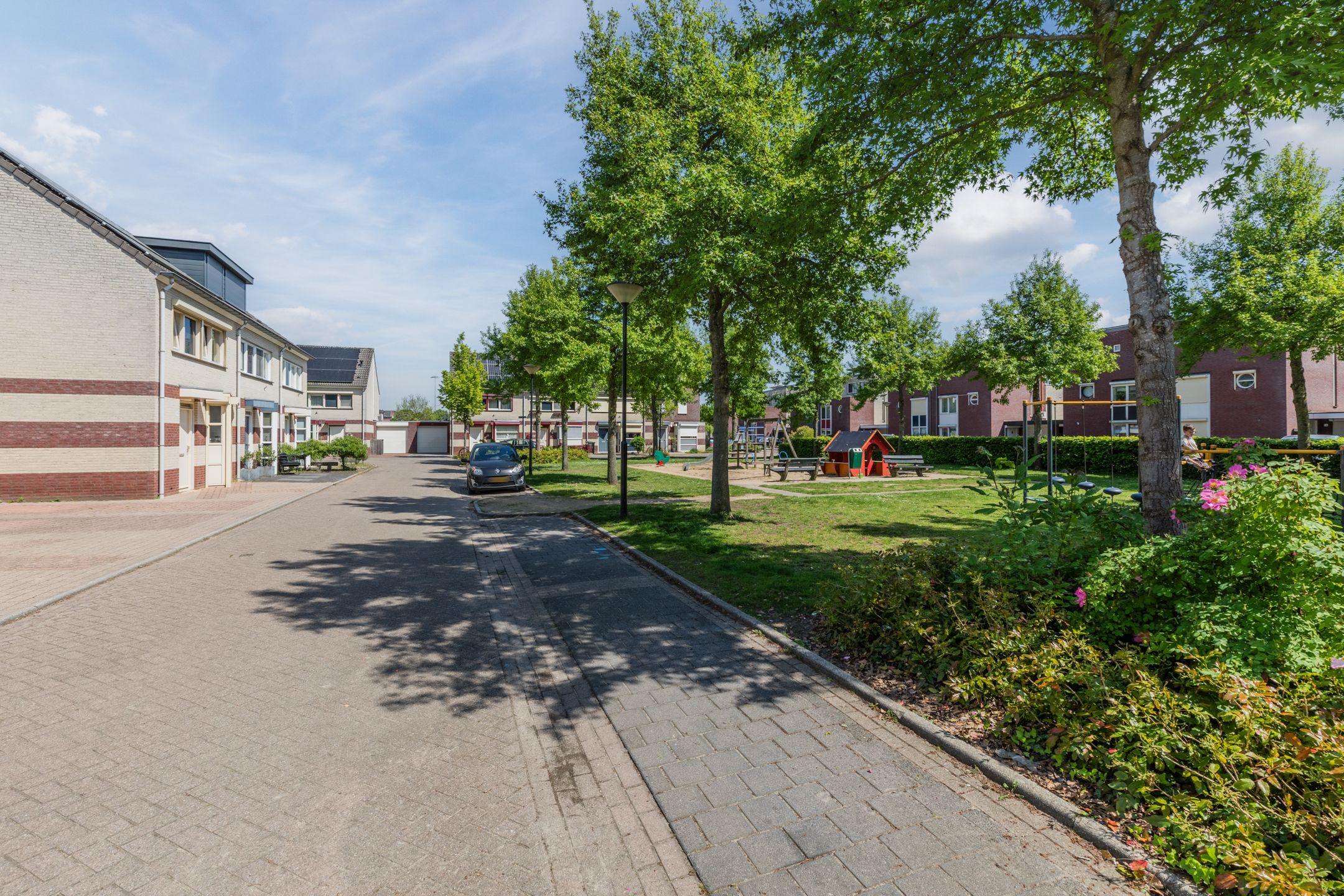 Foto 39 van Smaragd 15