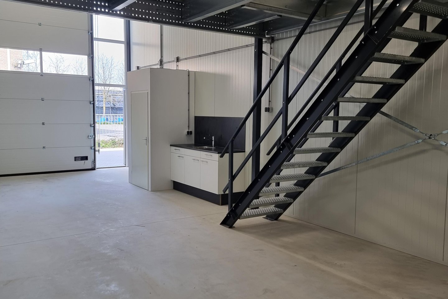View photo 3 of Zaagmolenpad 24-B06