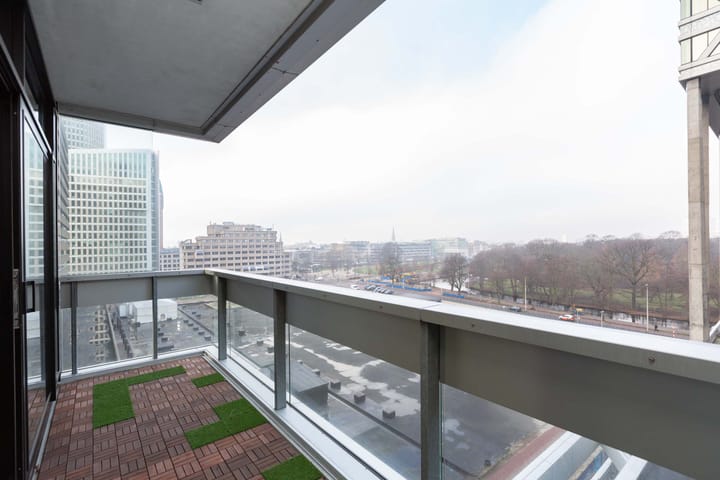 Foto 3 van Anna van Buerenplein 66